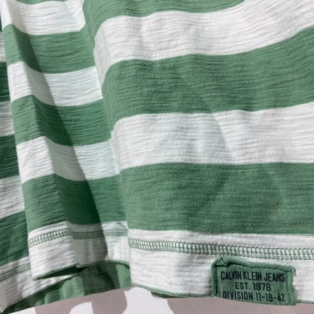 Calvin Klein Green and White‎ Striped Polo Shirt LIKE NEW - Picture 4 of 5